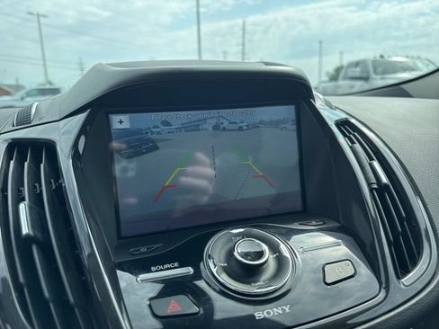 Used 2016 Ford Escape Titanium w/ Equipment Group 301A FWD image 19