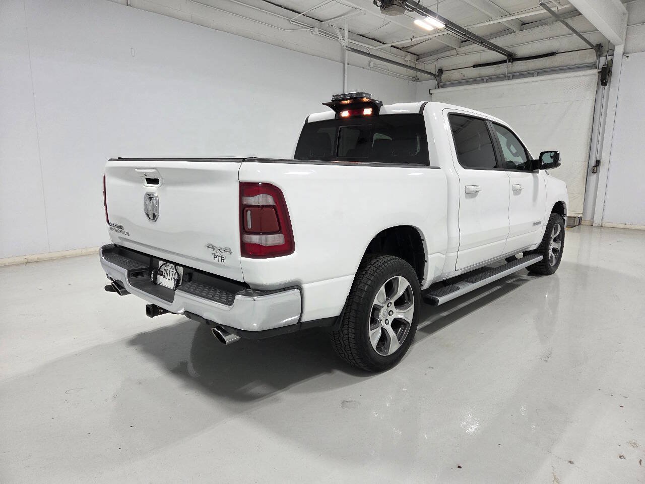 Used 2023 RAM 1500 Laramie AWD/4WD image 9