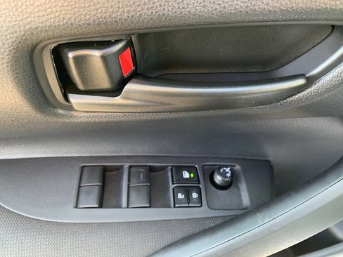 Used 2025 Toyota Corolla LE image 14