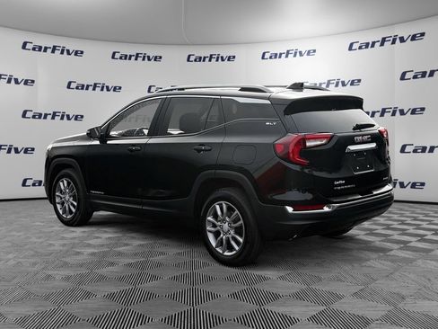 Used 2022 GMC Terrain SLT image 3