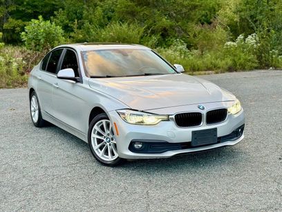 Used 2018 BMW 320i xDrive Sedan w/ Convenience Package