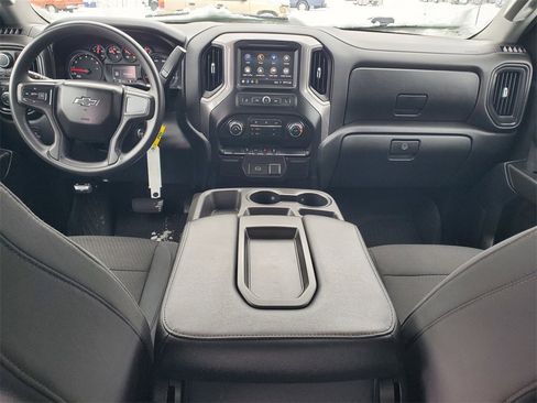 Used 2020 Chevrolet Silverado 1500 Custom Trail Boss w/ Custom Convenience Package image 5