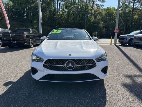 Used 2025 Mercedes-Benz CLA 250 4MATIC image 11