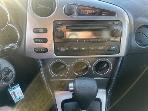 Used 2007 Toyota Matrix image 23