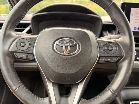 Used 2023 Toyota Corolla SE FWD image 17
