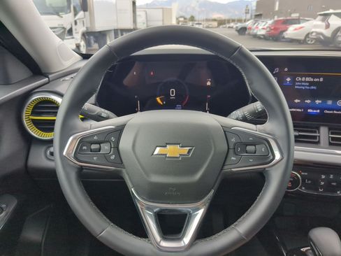 Used 2024 Chevrolet Trax LT w/ Driver Confidence Package FWD image 16