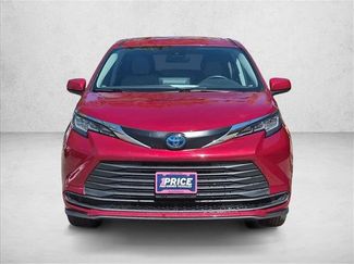 Used 2022 Toyota Sienna LE FWD video 2