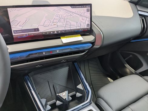 New 2025 BMW X3 xDrive30i w/ Premium Package image 21