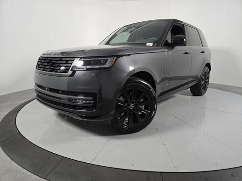 New 2025 Land Rover Range Rover SE image 1