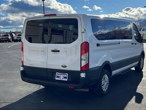 Used 2023 Ford Transit 350 XLT image 5