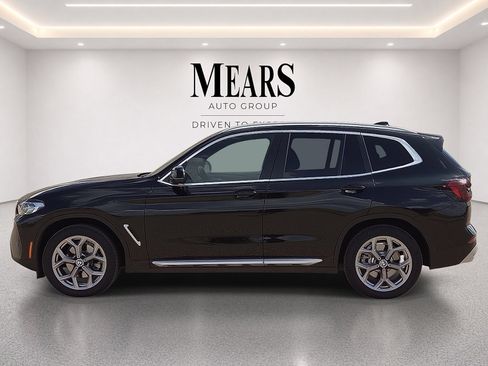 Used 2023 BMW X3 xDrive30i w/ Convenience Package AWD/4WD image 2