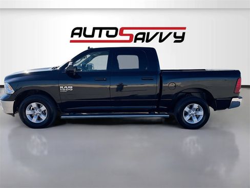 Used 2022 RAM 1500 Classic SLT w/ Electronics Group image 4