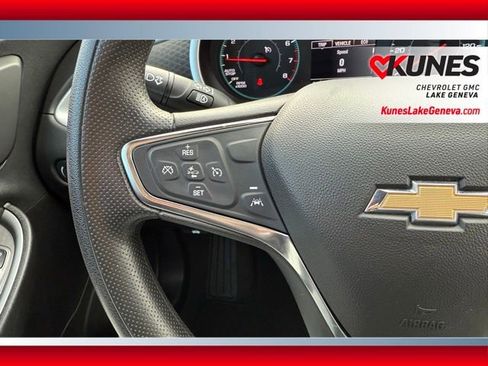 Used 2024 Chevrolet Malibu LT image 35