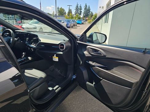 New 2026 Chevrolet Trax RS w/ Driver Confidence Package FWD image 12