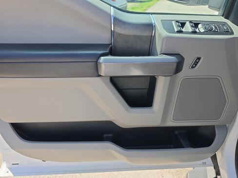 Used 2021 Ford F350 XLT w/ XLT Premium Package AWD/4WD image 18