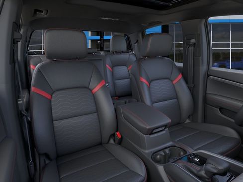 New 2026 Chevrolet Colorado Z71 w/ Midnight Edition AWD/4WD image 16