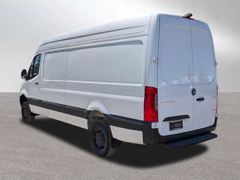 New 2025 Mercedes-Benz Sprinter 2500 image 5