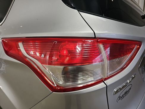 Used 2013 Ford Escape SEL image 38