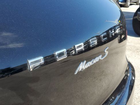 Used 2018 Porsche Macan S image 6
