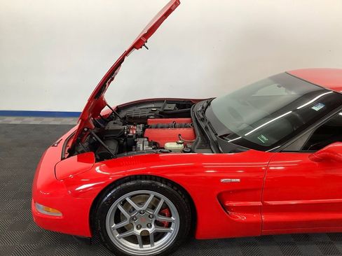 Used 2002 Chevrolet Corvette Z06 w/ Memory Pkg RWD image 15
