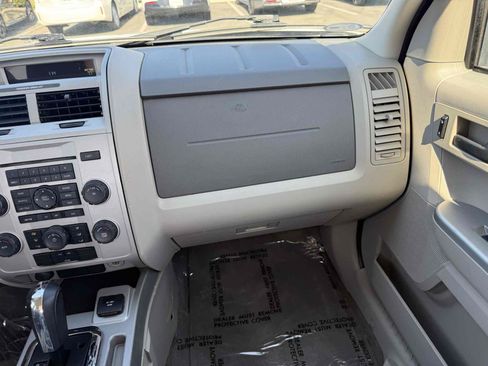 Used 2008 Ford Escape 2WD Hybrid image 38