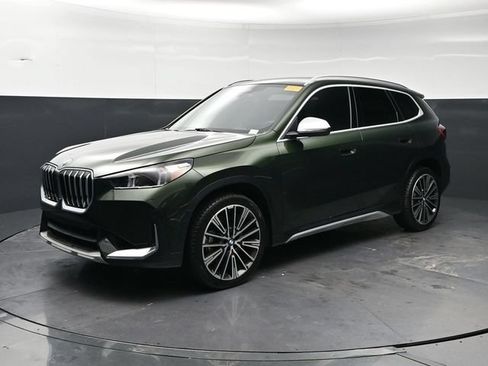 Used 2024 BMW X1 xDrive28i w/ Technology Package AWD/4WD image 8