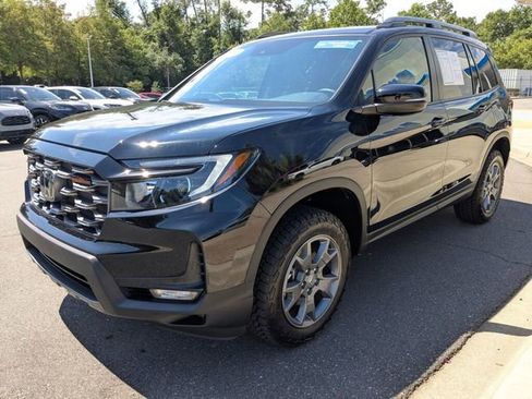 Certified 2024 Honda Passport TrailSport image 6