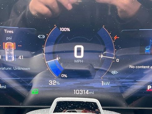 Used 2025 Chevrolet Blazer EV RS w/ Super Cruise Package image 18