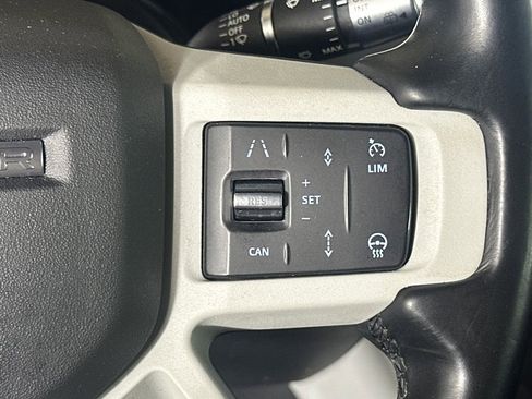 Used 2022 Land Rover Defender 110 AWD/4WD image 25