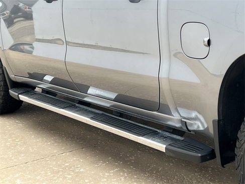 Used 2020 Chevrolet Silverado 1500 RST w/ Z71 Off-Road Package image 12