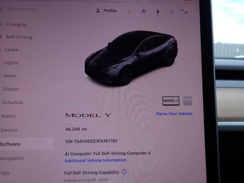 Used 2023 Tesla Model Y Long Range AWD/4WD image 21