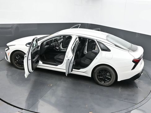 Used 2025 Kia K5 LXS image 80