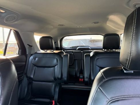 Certified 2024 Ford Explorer XLT w/ Equipment Group 202A AWD/4WD image 13