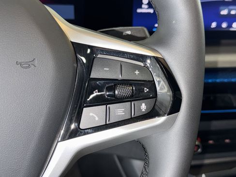 Used 2025 BMW i4 eDrive40 w/ Premium Package image 23