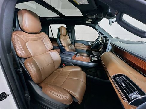 Used 2023 Lincoln Navigator L Reserve image 31