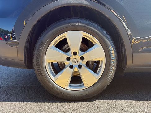 Used 2022 Porsche Cayenne image 20