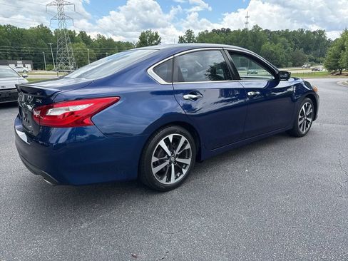 Used 2016 Nissan Altima 2.5 SR FWD image 5