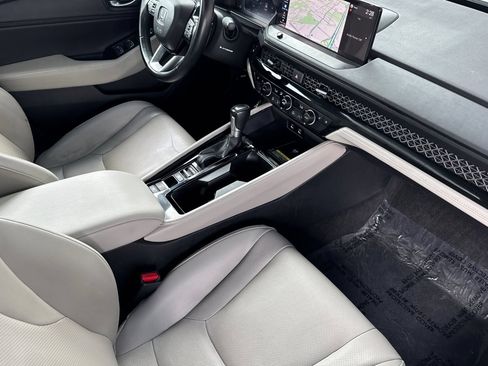 Certified 2023 Honda Accord Touring image 15
