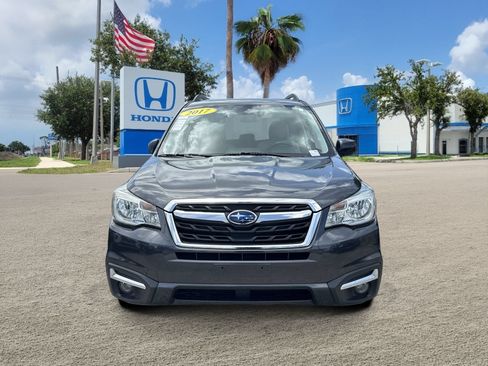 Used 2017 Subaru Forester 2.5i Premium AWD/4WD image 2