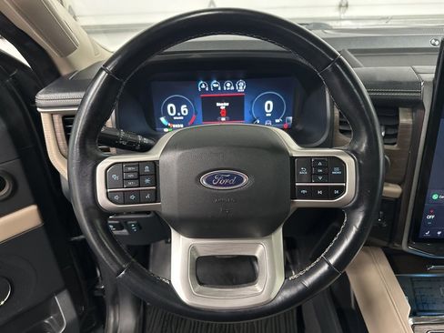Used 2023 Ford Expedition Max Limited image 13