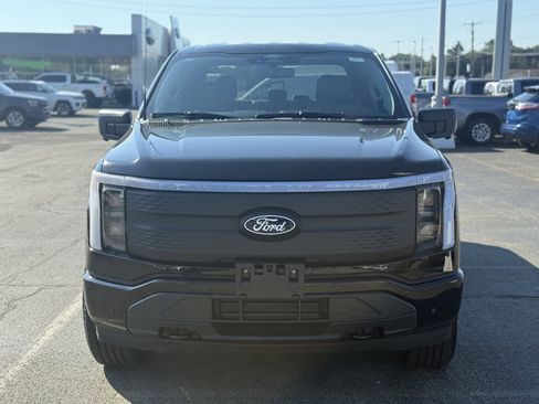 New 2025 Ford F150 Lightning Flash image 7