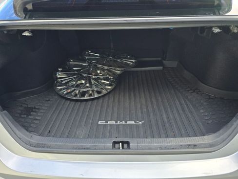 Used 2018 Toyota Camry XLE w/ Audio Package image 11