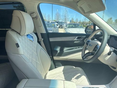 New 2026 Genesis GV80 3.5T Prestige image 13