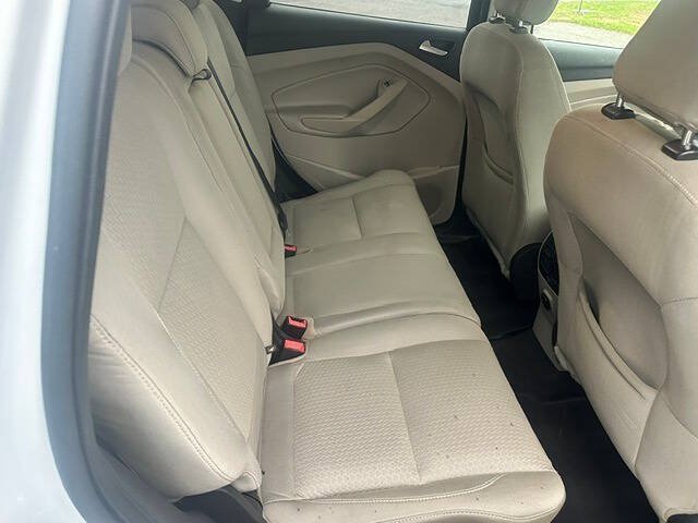 Used 2019 Ford Escape SE FWD image 20