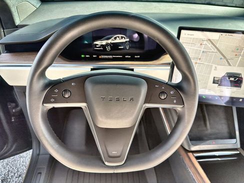 Used 2022 Tesla Model X AWD/4WD image 11