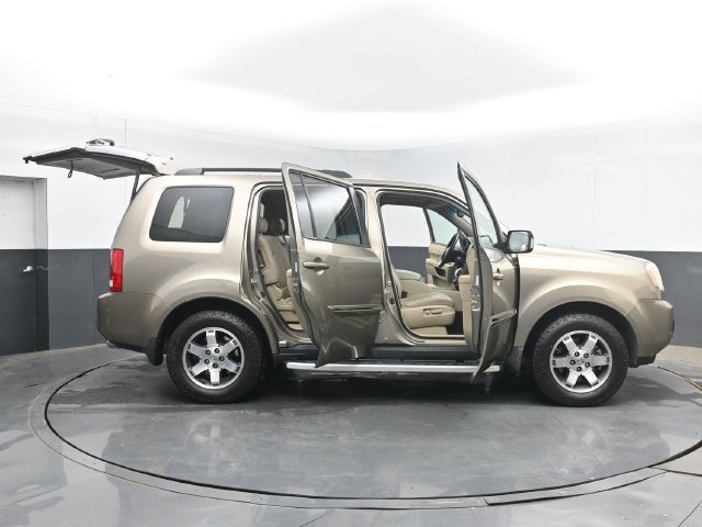 Used 2010 Honda Pilot Touring image 52
