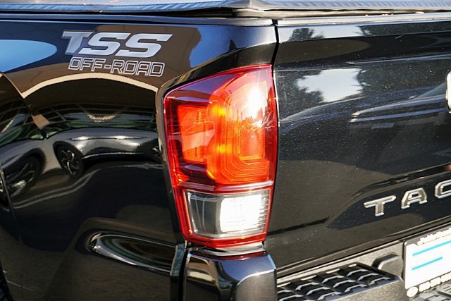Used 2021 Toyota Tacoma SR w/ SR Convenience Package RWD image 8