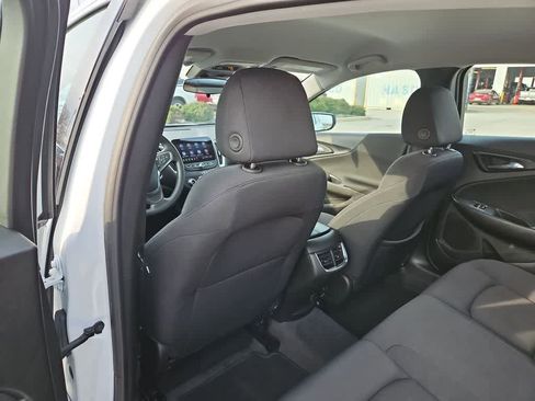 Used 2024 Chevrolet Malibu LT image 25