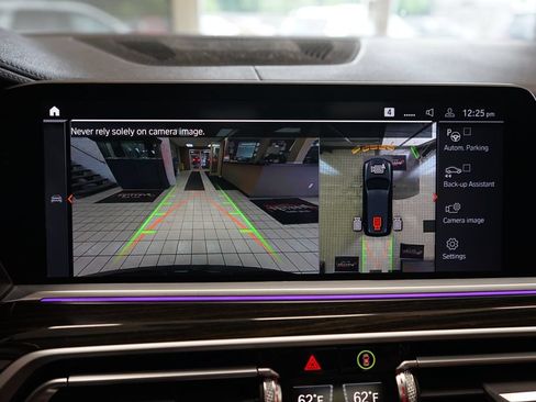 Used 2019 BMW X7 xDrive50i w/ Premium Package AWD/4WD image 44