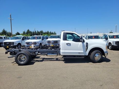 New 2026 Ford F350 XL w/ XL Chrome Package RWD image 4